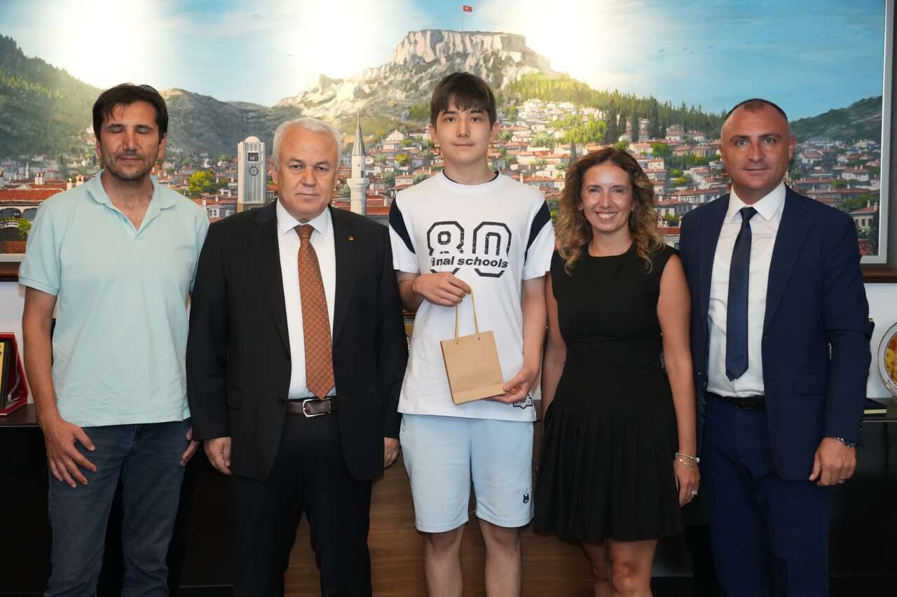 MUTSO, LGS Türkiye Birincilerini Ağırladı 6
